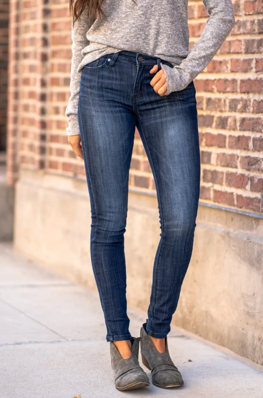 Alexandria Mid Rise Skinny