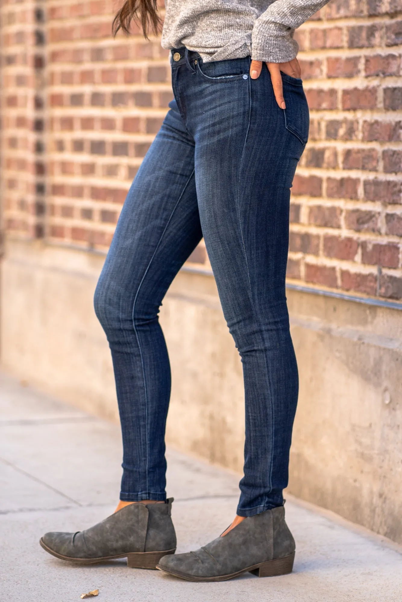 Alexandria Mid Rise Skinny