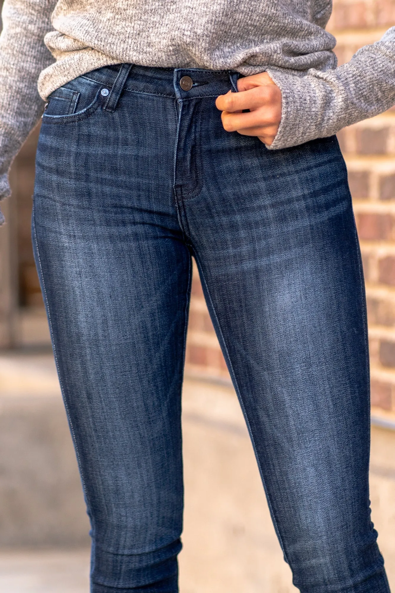 Alexandria Mid Rise Skinny