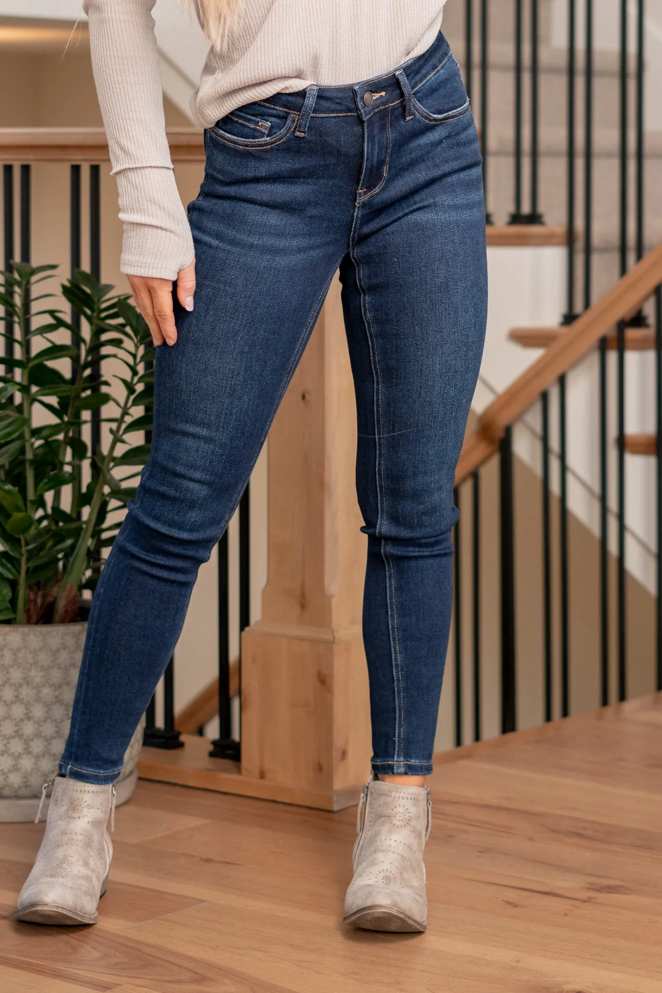 Bullish Mid Rise Ankle Skinny