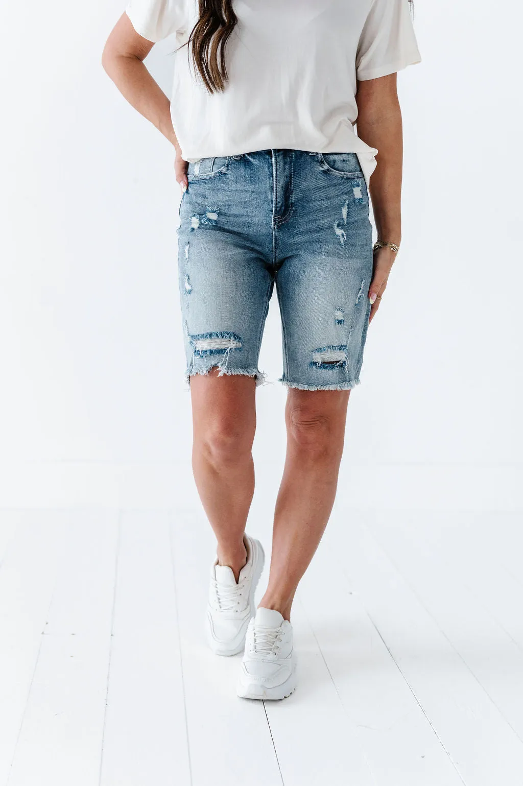 Carter Shorts in Light Wash