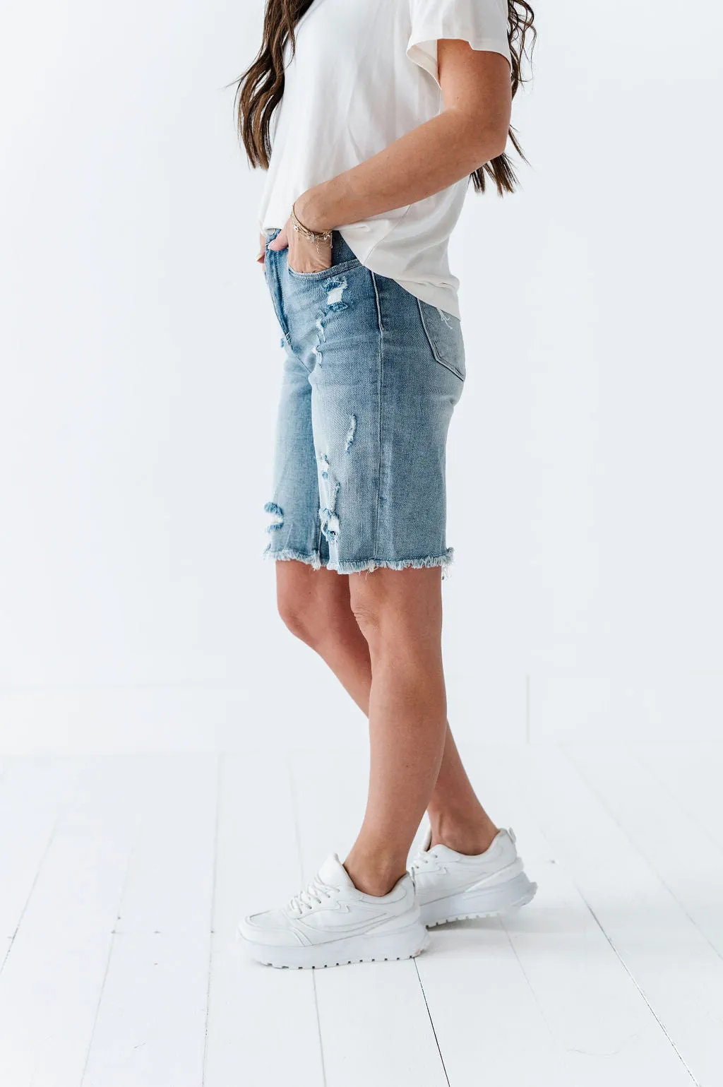 Carter Shorts in Light Wash