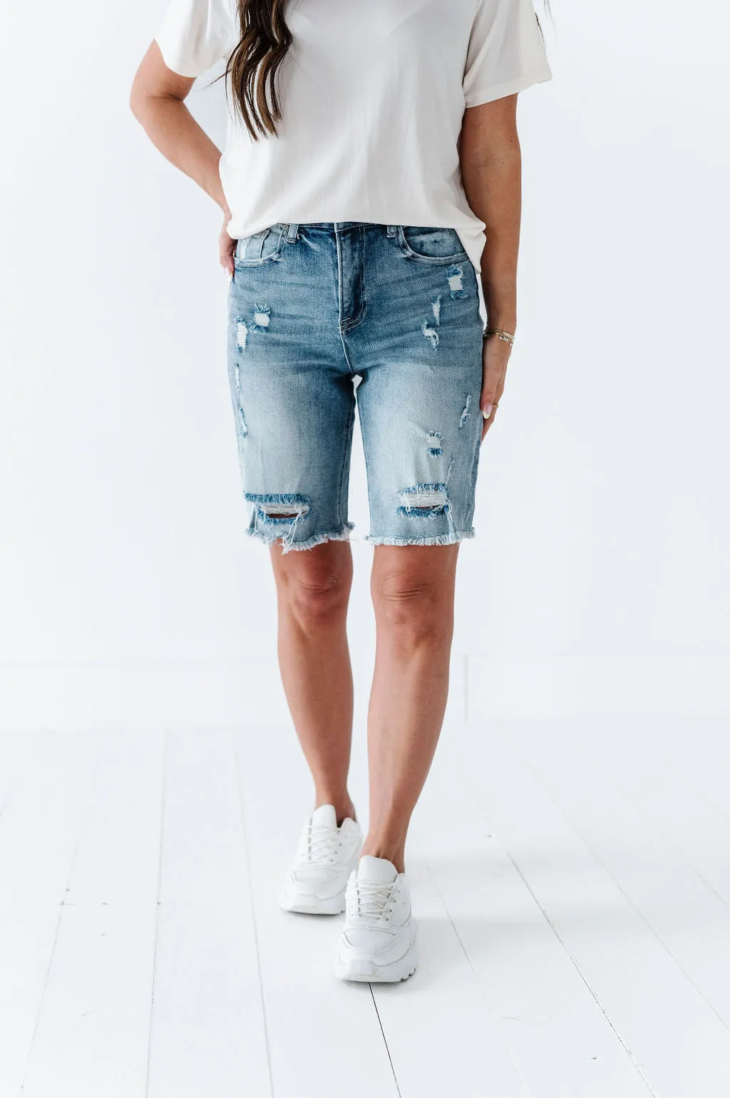 Carter Shorts in Light Wash