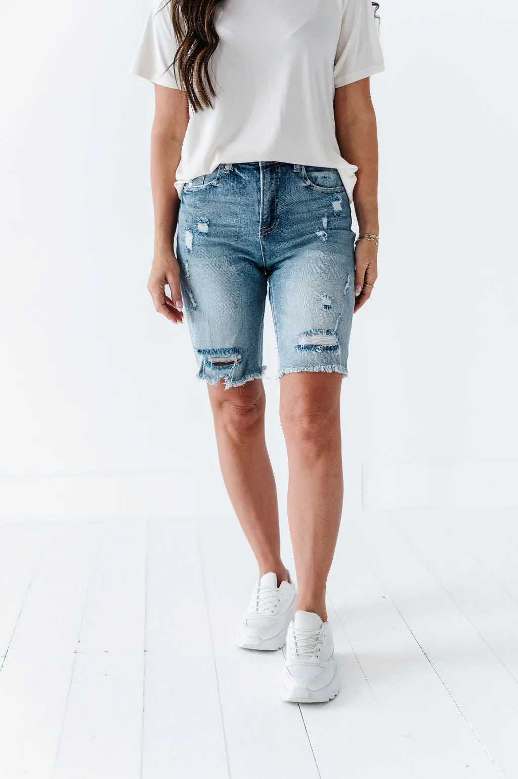 Carter Shorts in Light Wash