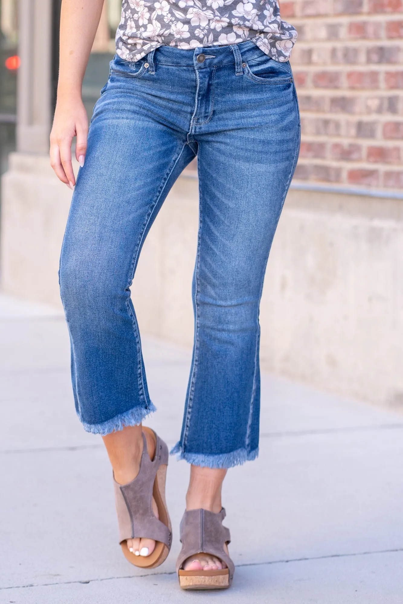 Merlie Mid Rise Crop Flare