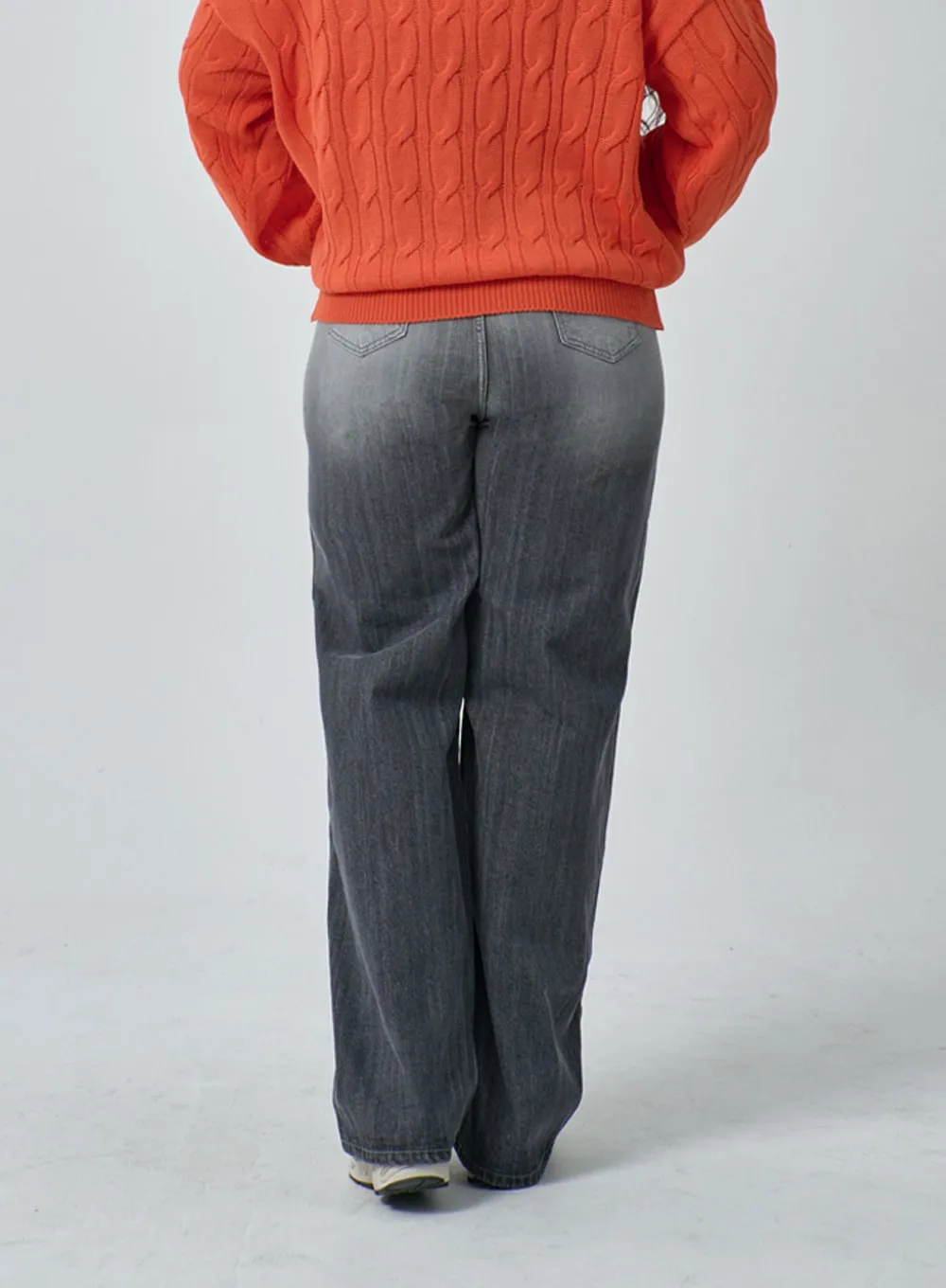 Plus Light Wash Wide Leg Jeans IF317