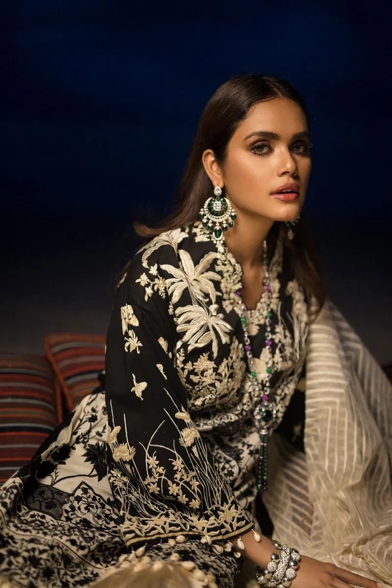 Sana Safinaz Luxury Lawn Collection 2020 – 10A