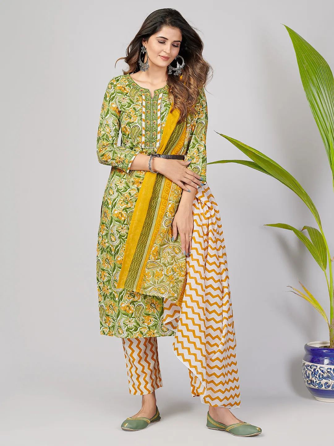 Women'S Printed Light Green Kurta & Pant With Dupatta- (3Pcs Set)
